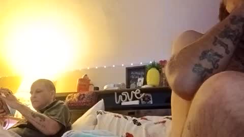 Snapshot of bifulswapcouple chatting on 10.25.25 bifulswapcouple online show from 10.25.25
