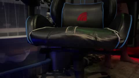 Snapshot of big_bent_cock chatting on 10.23.25 Big Bent Cock online show from 10.23.25