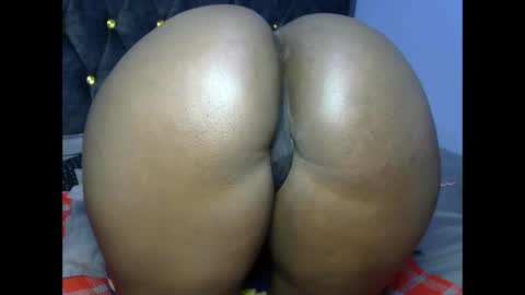 Snapshot of big_black_bootyy chatting on 10.28.25 bbw online show from 10.28.25