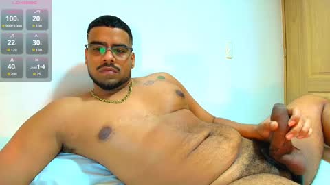 ALEXIS UNIVERSE  IM ON VACATION Ill come after  Kisses for that ass. online show from 09.09.25