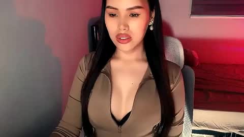 Snapshot of bigassslutdoll chatting on 06.08.26 Mia online show from 06.08.26
