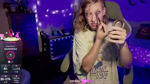 Snapshot of bigbearandbunny chatting on 10.08.25 bigbearandbunny online show from 10.08.25