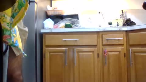 Snapshot of bigbee198825 chatting on 11.04.25 bigbee198825 online show from 11.04.25