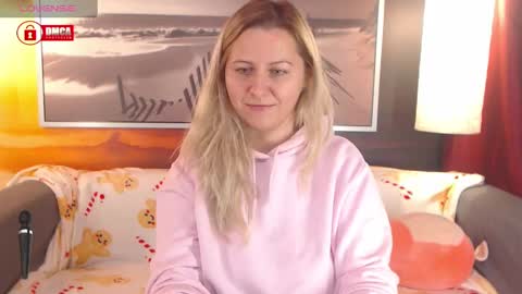 Snapshot of bigboobsarri chatting on 12.11.24 BigBoobsArri online show from 12.11.24