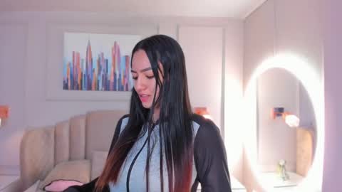 Snapshot of bigboobsnaughty1 chatting on 01.18.25 online show from 01.18.25