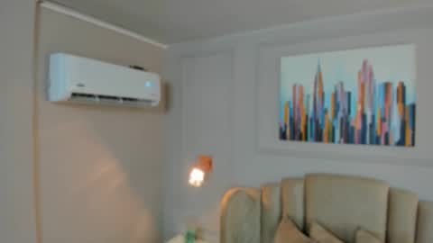   online show from 10.09.25