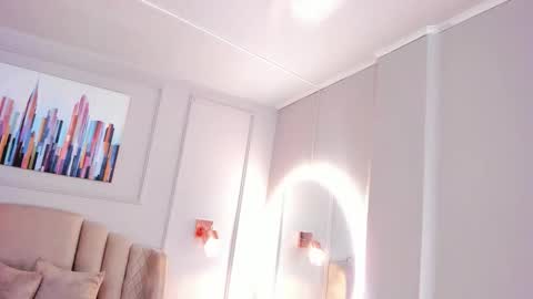   online show from 11.02.25