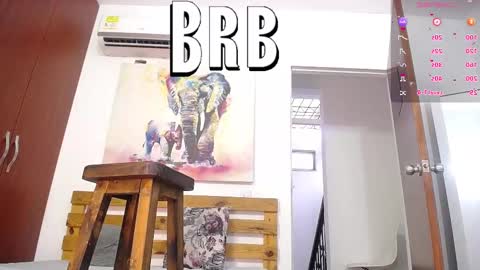 Snapshot of bigbooty_mommy chatting on 02.26.25 Mia online show from 02.26.25