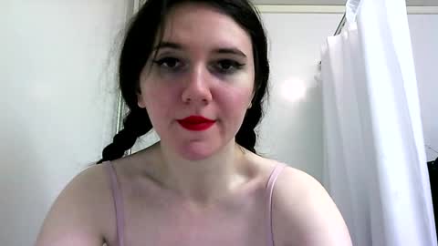 Isabella online show from 02.21.25