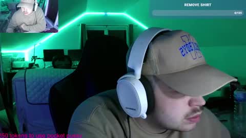 Snapshot of bigboyballen chatting on 10.09.25 BigBoyBallen online show from 10.09.25