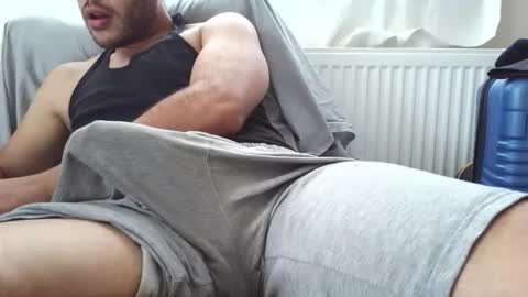 bigcock21cmm online show from 10.24.25