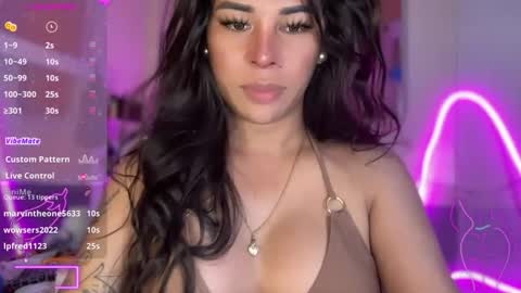 Snapshot of bigcockamanda23 chatting on 10.06.25 queen amanda online show from 10.06.25