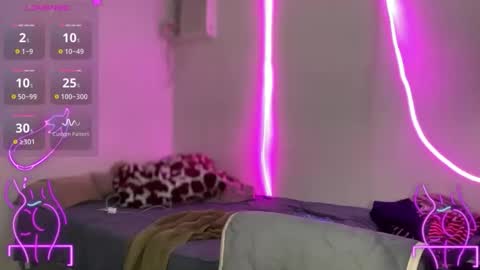 queen amanda online show from 12.22.25