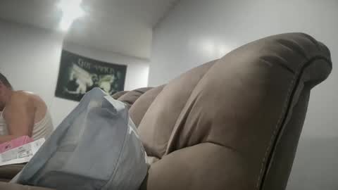 bigcocksuckingslut online show from 12.18.24