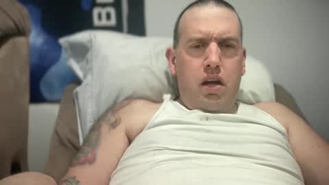 bigcocksuckingslut online show from 02.12.25