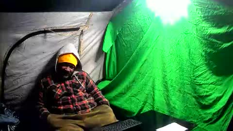 Snapshot of bigcumblackcok chatting on 12.01.25 Real BBC online show from 12.01.25