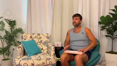 Snapshot of bigguylilmiss chatting on 10.18.25 LILLI  MATT online show from 10.18.25