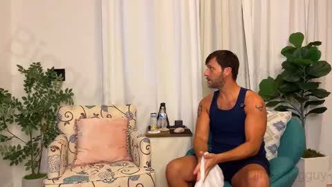 Snapshot of bigguylilmiss chatting on 10.20.25 LILLI  MATT online show from 10.20.25