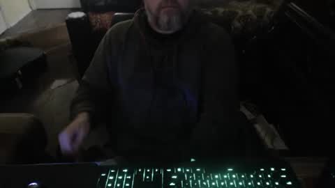 bighugmugg online show from 03.11.26