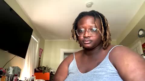 Snapshot of bigkittyraven chatting on 02.05.26 bigkittyraven online show from 02.05.26