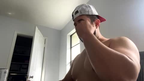 Snapshot of biglazzer1230 chatting on 02.06.25 biglazzer1230 online show from 02.06.25