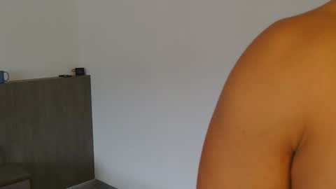 Snapshot of biglegs111 chatting on 10.22.25 Alpha online show from 10.22.25