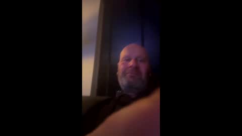Snapshot of bigmike3339 chatting on 01.10.25 bigmike3339 online show from 01.10.25