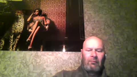 Snapshot of bigmike3339 chatting on 02.01.25 bigmike3339 online show from 02.01.25