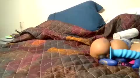 Snapshot of bigpussypump chatting on 09.18.25 bigpussypump online show from 09.18.25