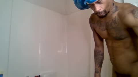 Snapshot of bigpussypump chatting on 09.19.25 bigpussypump online show from 09.19.25