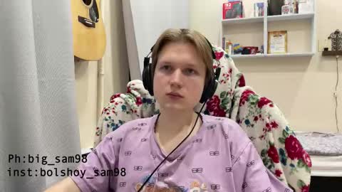 Snapshot of bigsamuel05 chatting on 10.20.25 bigsamuel05 online show from 10.20.25