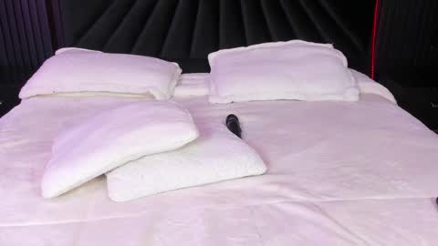 Snapshot of bigsexxyass chatting on 09.19.25 Zayra online show from 09.19.25