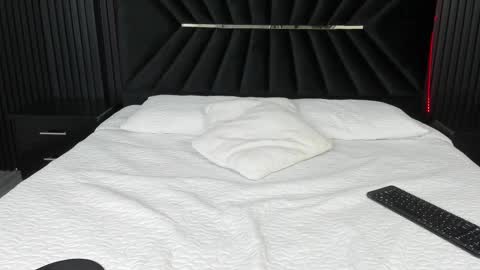 Snapshot of bigsexxyass chatting on 09.25.25 Zayra online show from 09.25.25