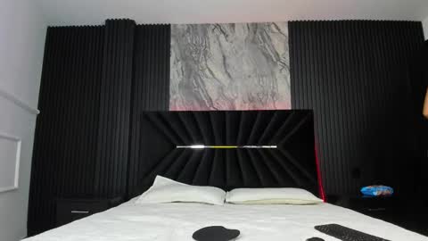 Snapshot of bigsexxyass chatting on 09.30.25 Zayra online show from 09.30.25