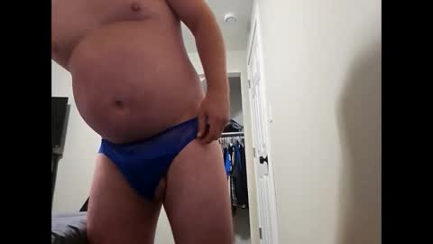 Snapshot of bigsexy2324 chatting on 10.31.25 bigsexy2324 online show from 10.31.25