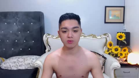 Snapshot of bigshowforyouxx chatting on 10.13.25 Jay online show from 10.13.25