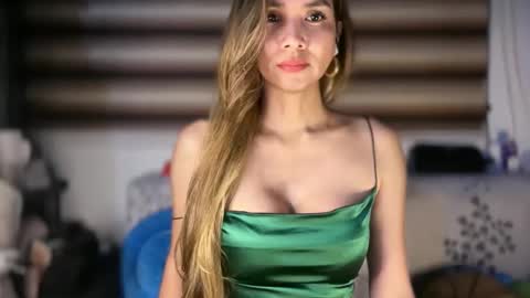 Yna     online show from 11.07.25