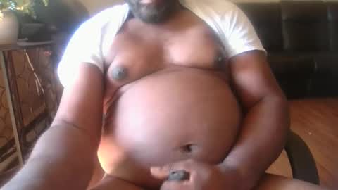 Snapshot of bigtee3000 chatting on 10.16.25 bigtee3000 online show from 10.16.25