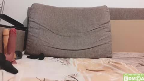 BigTitsBoyx1 online show from 01.12.25