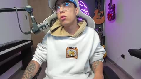 Snapshot of bigxboy96 chatting on 01.15.25 bigxboy96 online show from 01.15.25