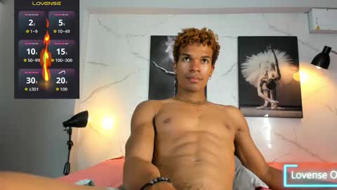 Snapshot of bigxxo chatting on 10.30.25 bigxxo online show from 10.30.25