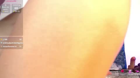 Snapshot of biianca1 chatting on 10.27.25 Bianca  independent online show from 10.27.25