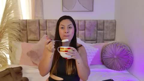   online show from 09.10.25