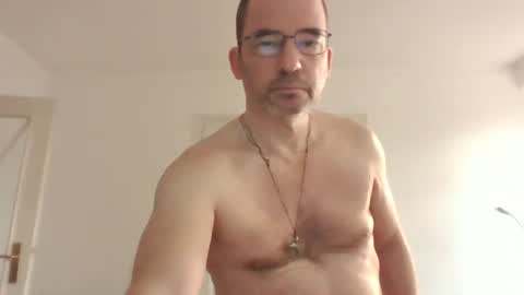 bikertom1988 online show from 02.24.25