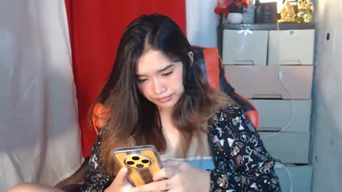 Snapshot of bilat_tinax chatting on 10.02.25 bilat tinax online show from 10.02.25