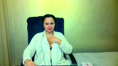 DOM NIKA online show from 02.13.25