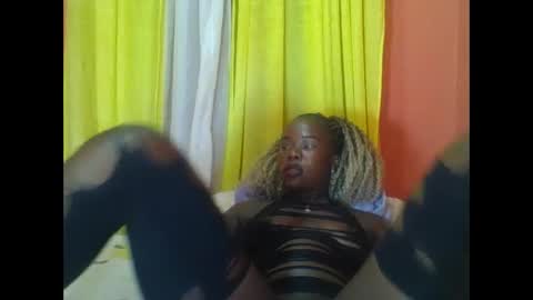 Snapshot of bilion_ass chatting on 01.02.25 TREZAH online show from 01.02.25