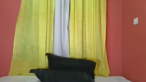 Snapshot of bilion_ass chatting on 02.11.25 TREZAH online show from 02.11.25