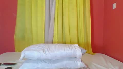 Snapshot of bilion_ass chatting on 03.11.25 TREZAH online show from 03.11.25