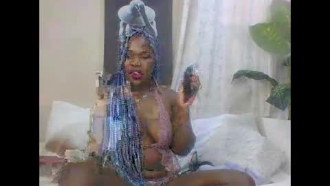 Snapshot of bilion_ass chatting on 11.25.25 TREZAH online show from 11.25.25